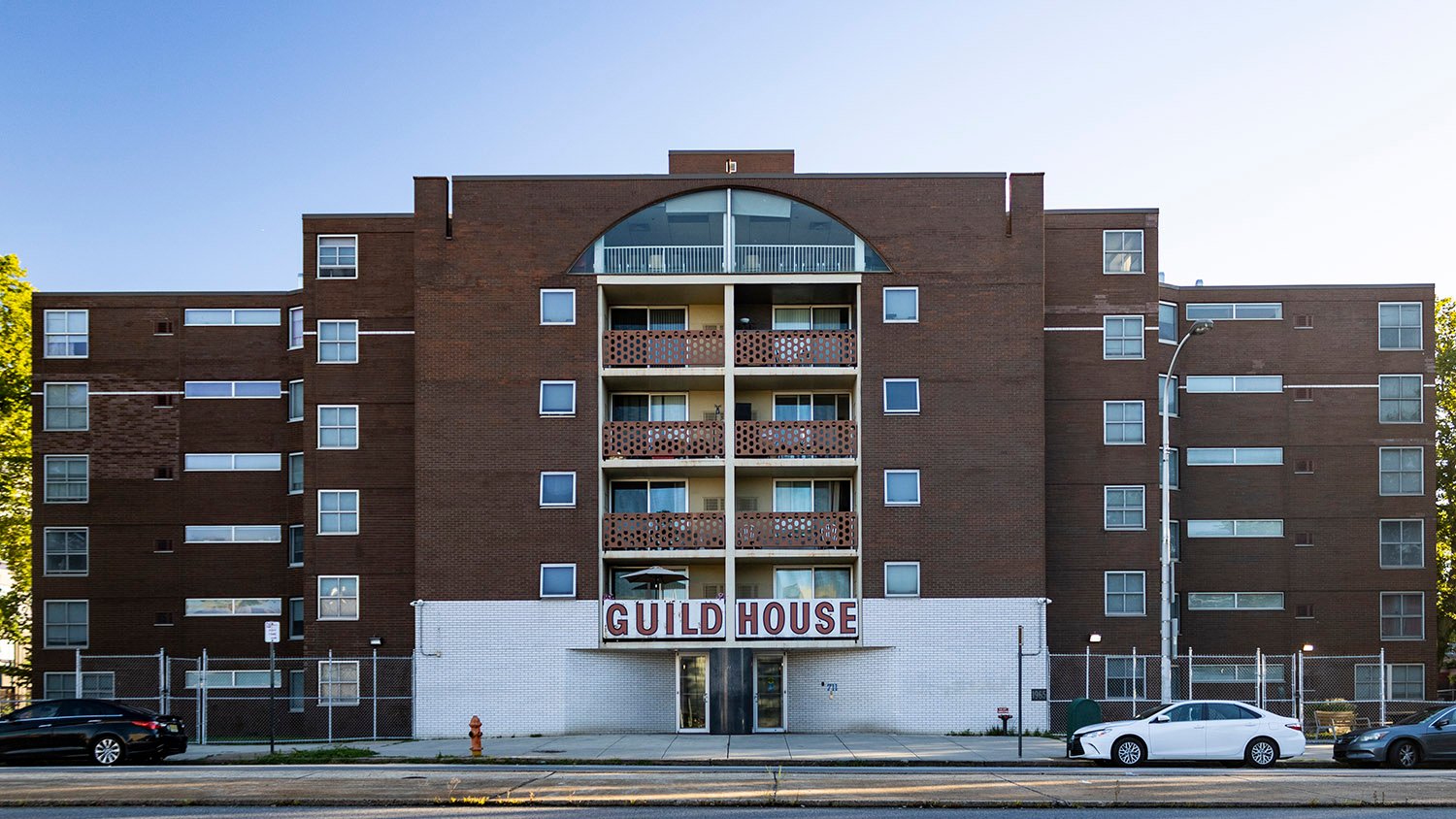 Venturi and Rauch. Guild House (1963). Philadelphia.