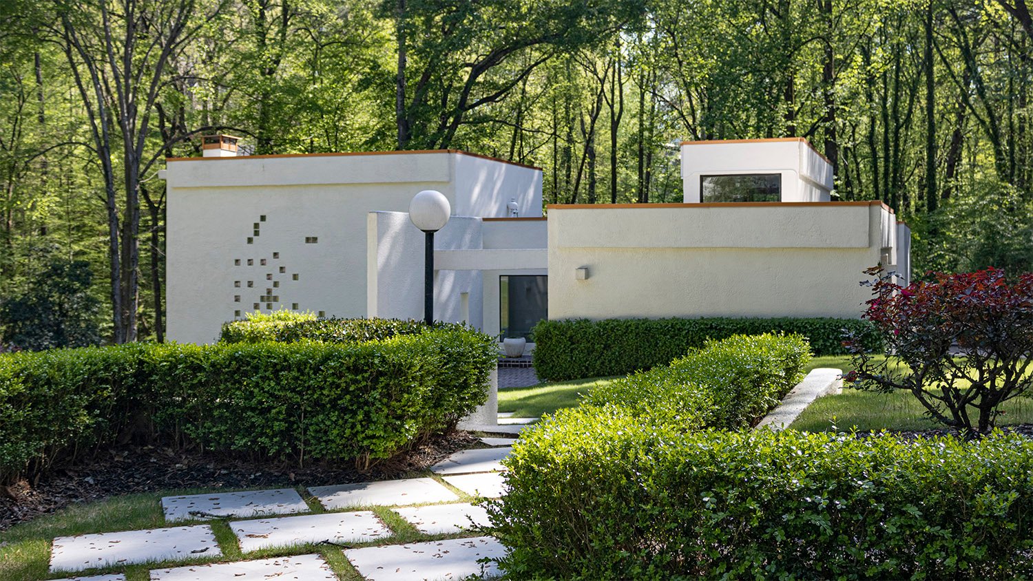Joseph Amisano of Tombs, Amisano & Wells. Joseph Amisano Residence (1969). Buckhead, Atlanta. ￼ ￼