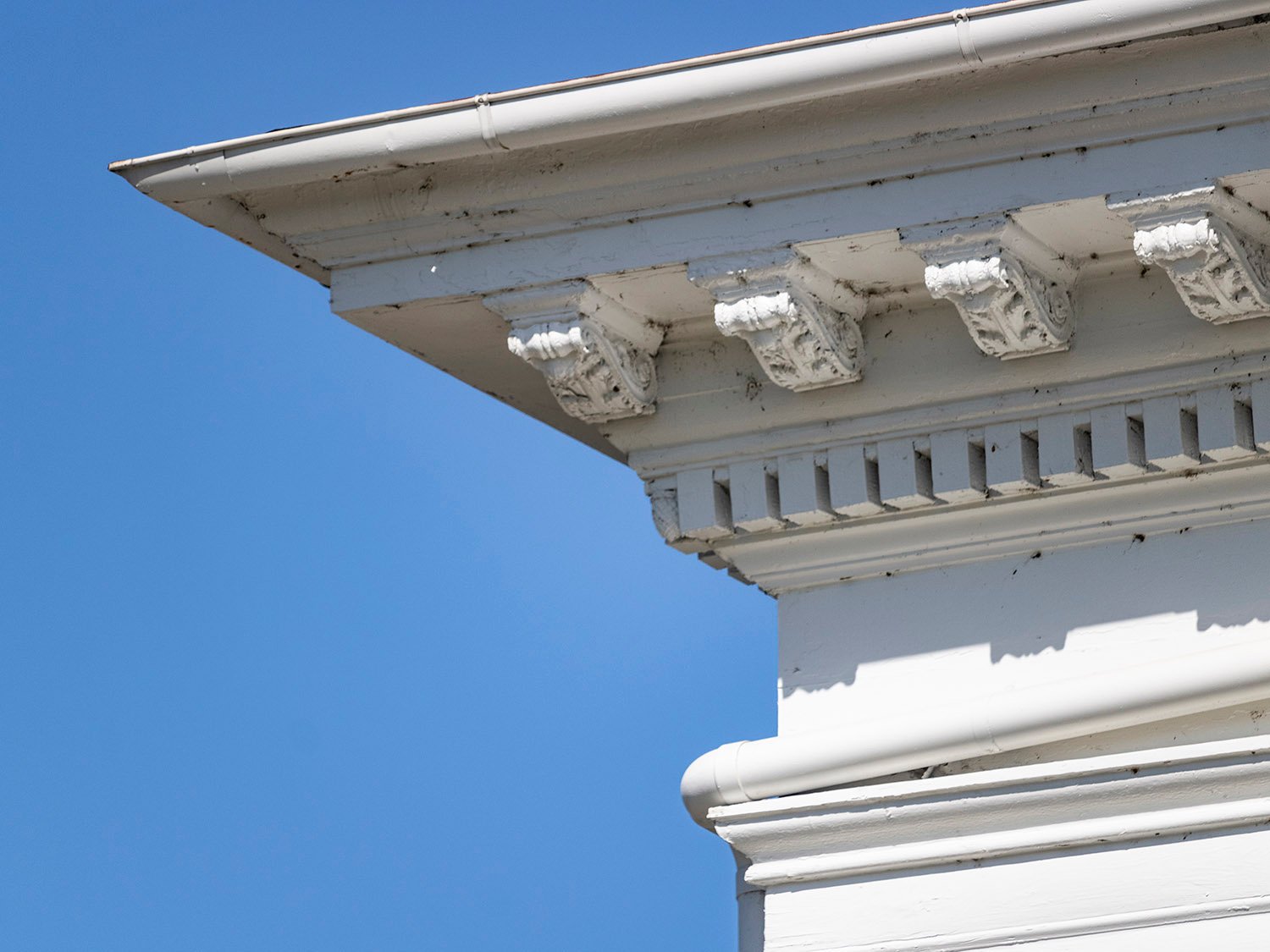 Eaves and cornice on the John Blackmar Residence, Columbus, Georgia