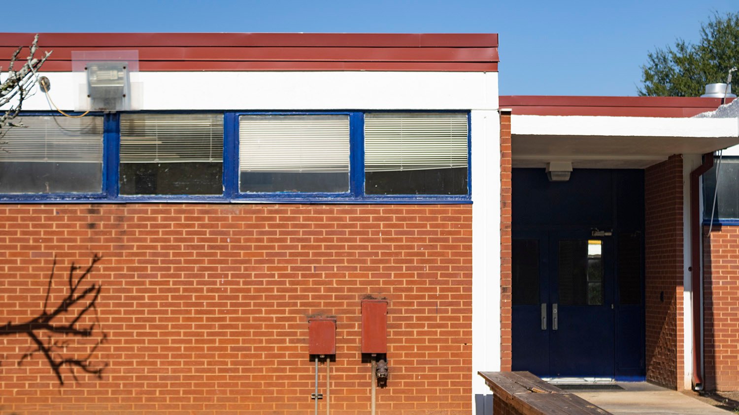 Clerestory windows and entrance of Midway Elementary School, Decatur, Georgia