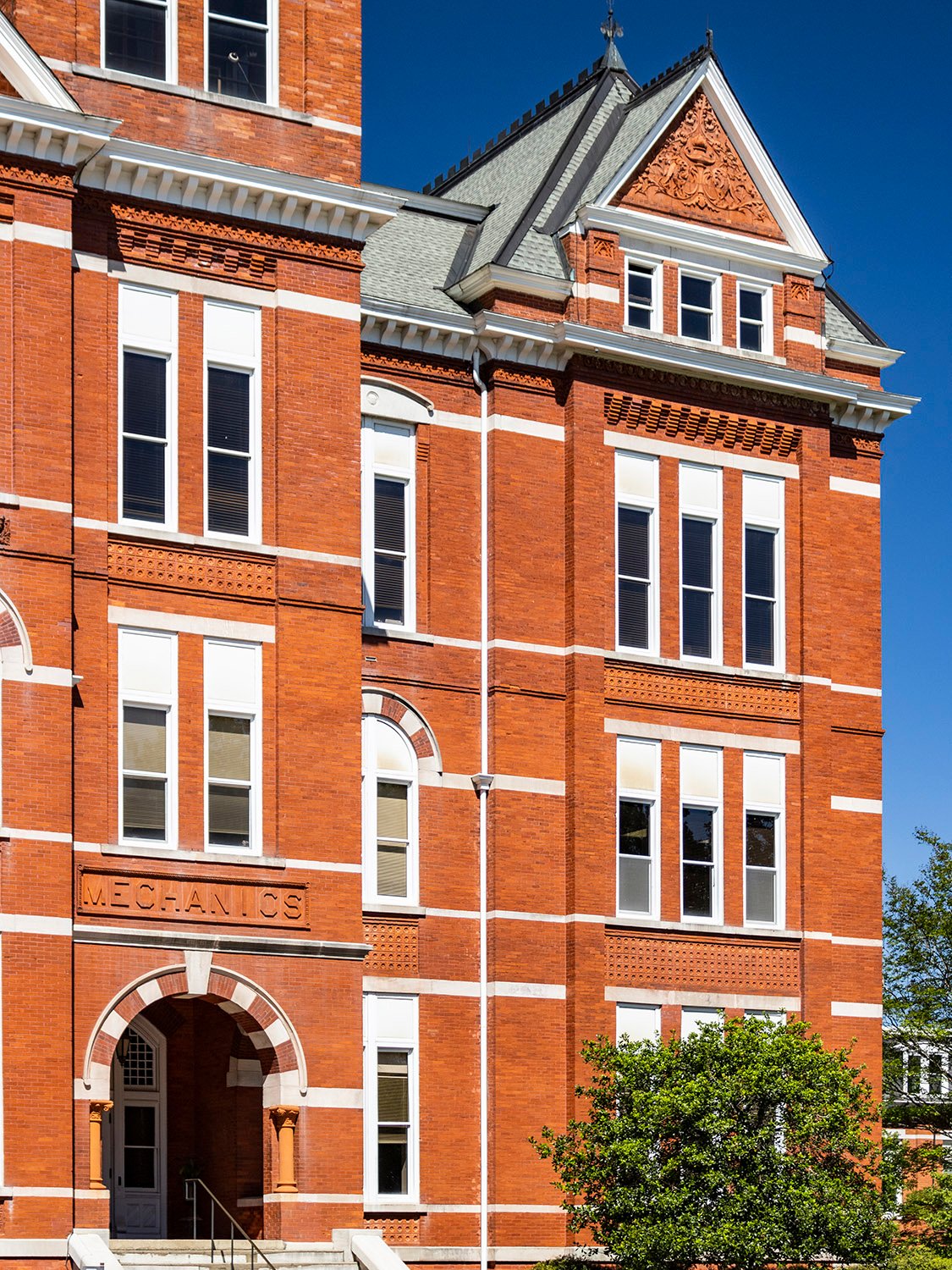 Looking at the northeast corner of Samford Hall, Auburn, Alabama