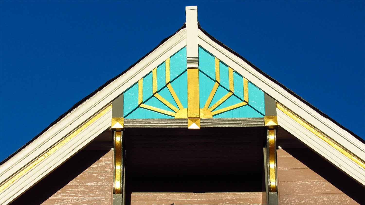 Gable on the facade of the W.W. Goodrich Residence