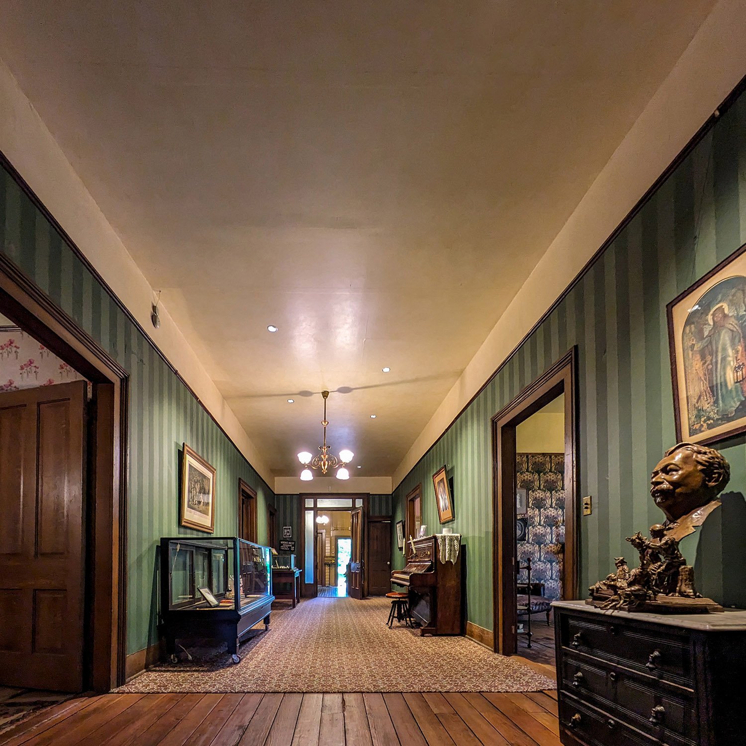 Central hall in The Wren's Nest, Atlanta