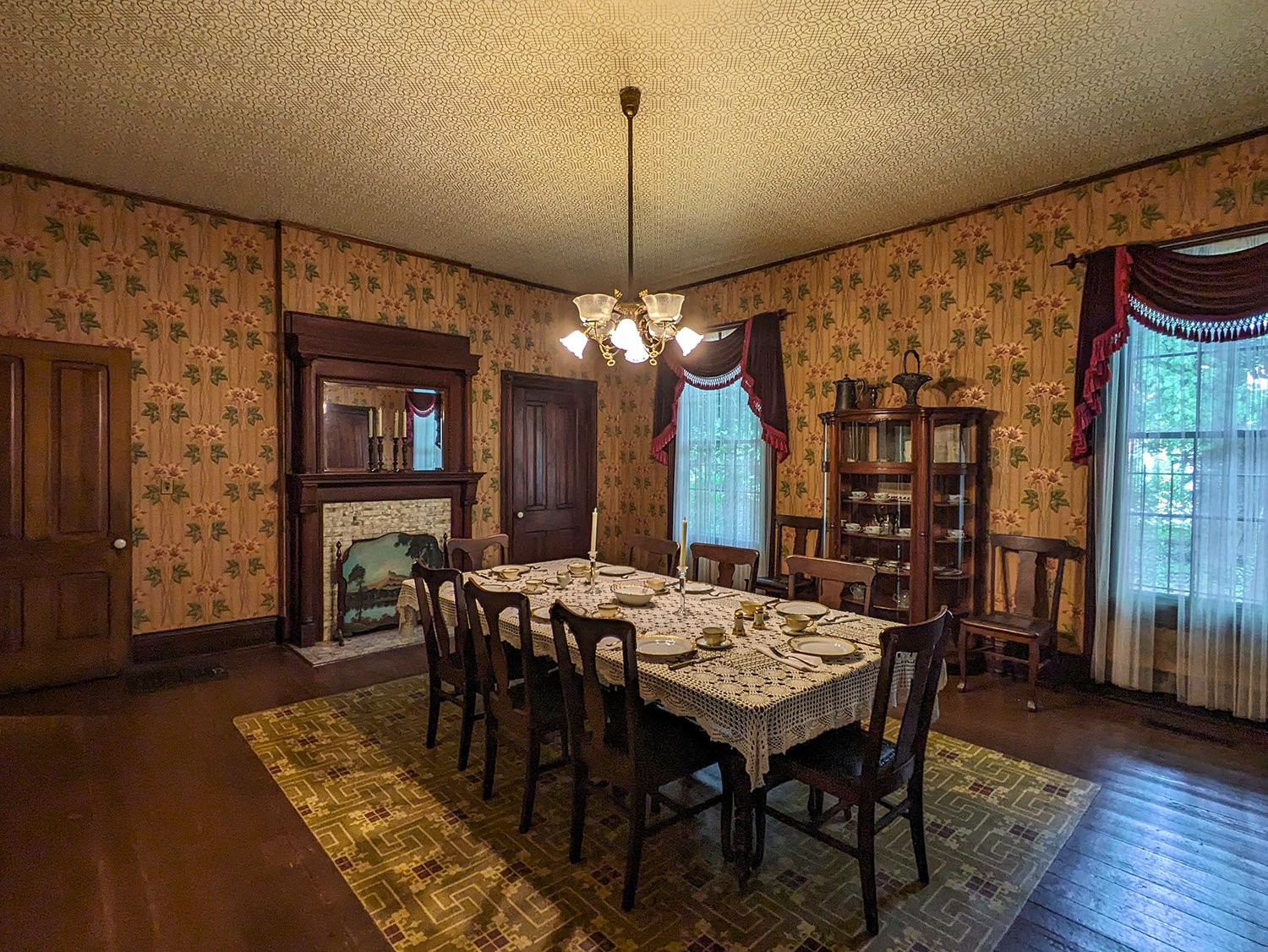 Dining room in The Wren's Nest, Atlanta