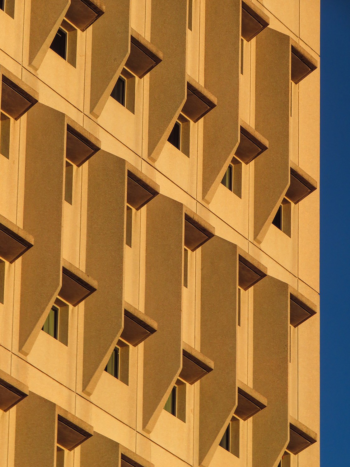 Marcel Breuer and Hamilton P. Smith. Detail of Strom Thurmond Office Building and Federal Courthouse (1979). Columbia, South Carolina. 