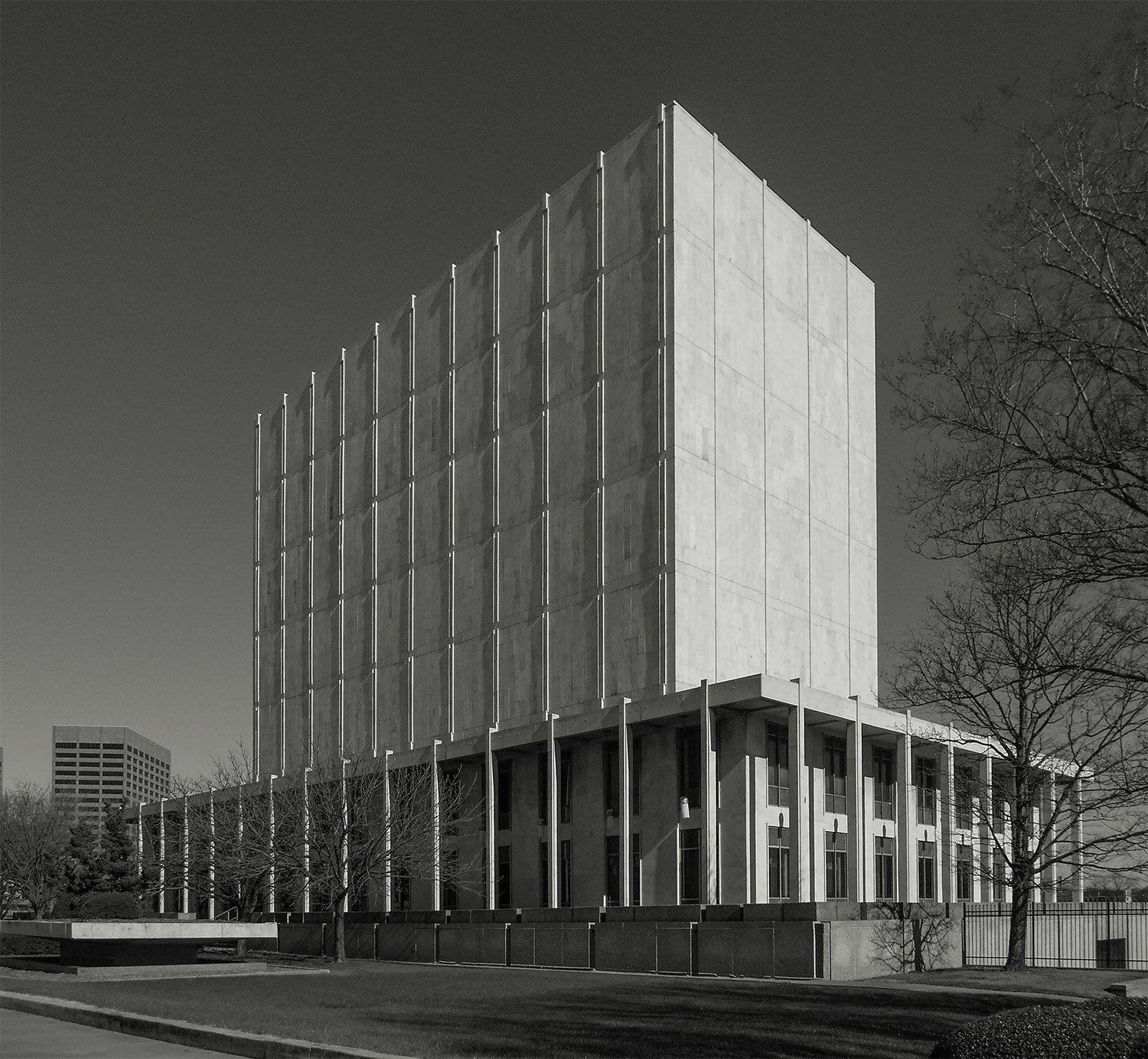 A. Thomas Bradbury and Bob Schoenberner.State of Georgia Archives and Records Building (1965, demolished March 6, 2017). Atlanta.