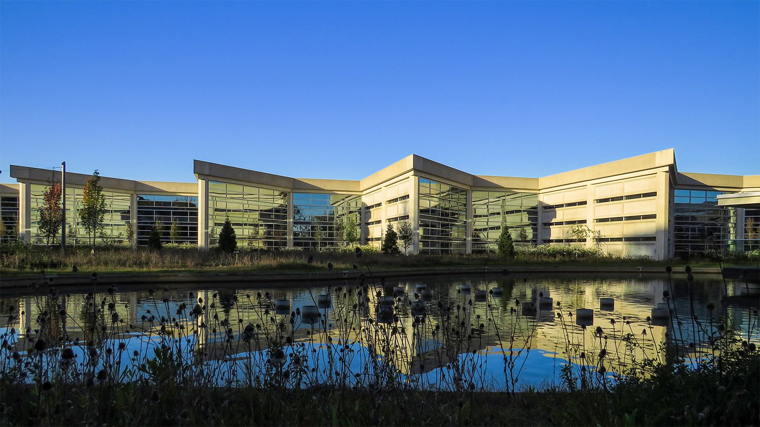 Kevin Roche of Kevin Roche John Dinkeloo and Associates. Cummins Corporate Office (1985). Columbus, Indiana.