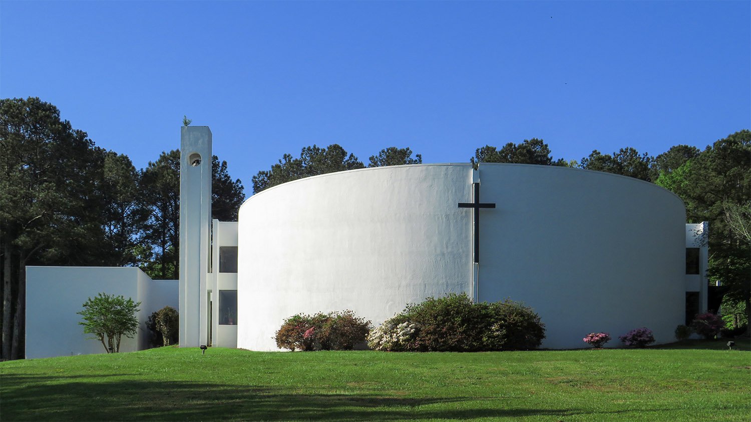 Mastin & Summer. St. Michael's Lutheran Church (1960). Doraville, Georgia.