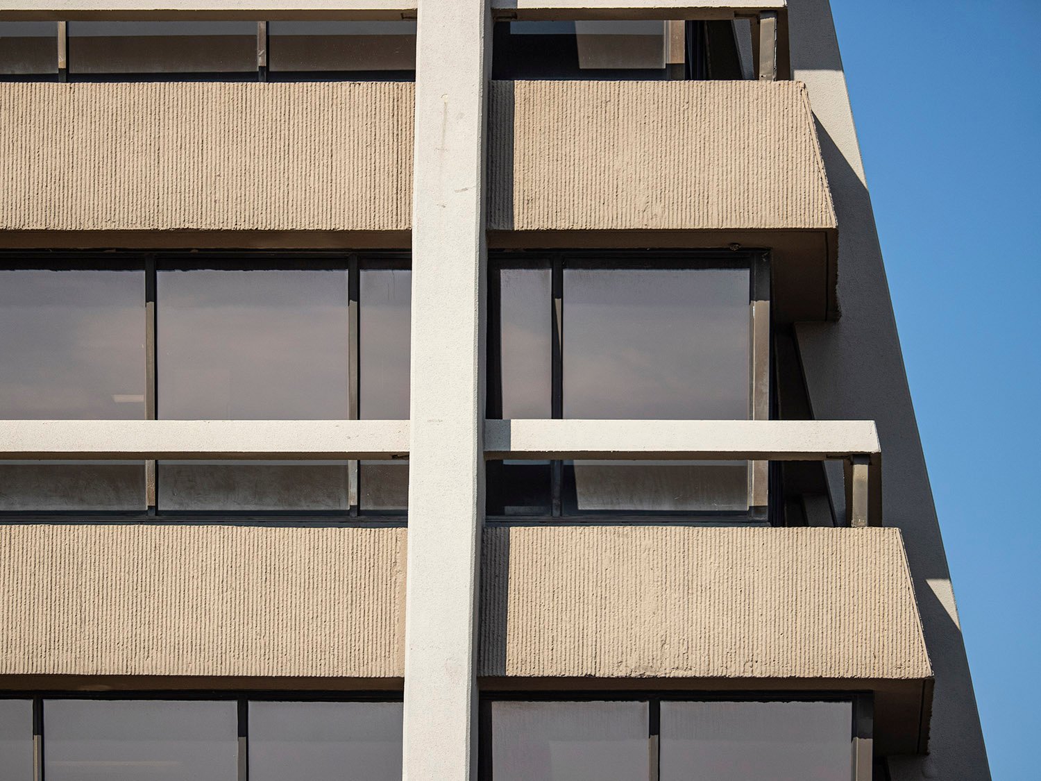 Ribbon windows and exposed steel and concrete frame on the Jefferson County Health Department, Birmingham, Alabama