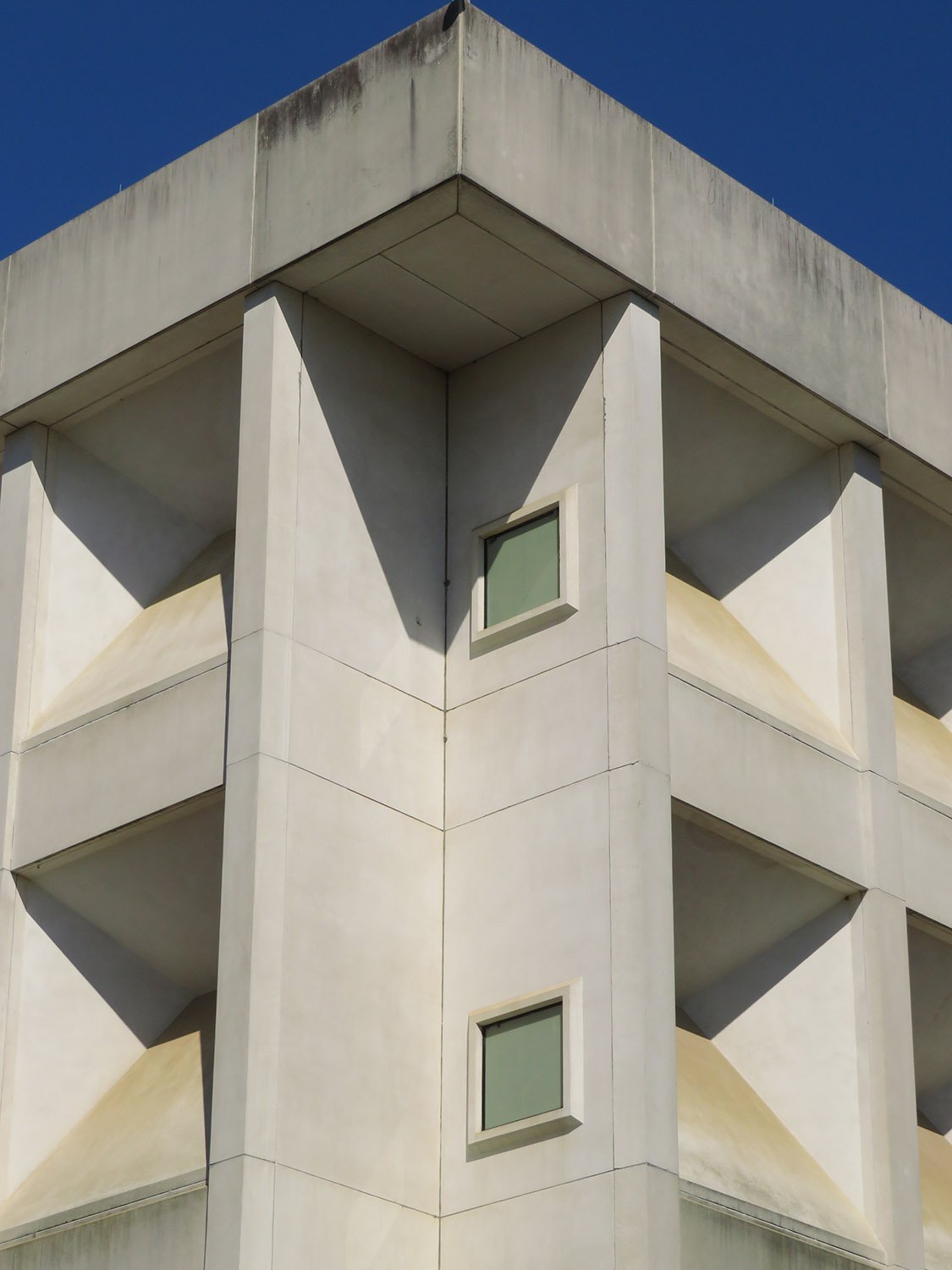 Looking up at the southwest corner of the Bath Building, Raleigh, North Carolina
