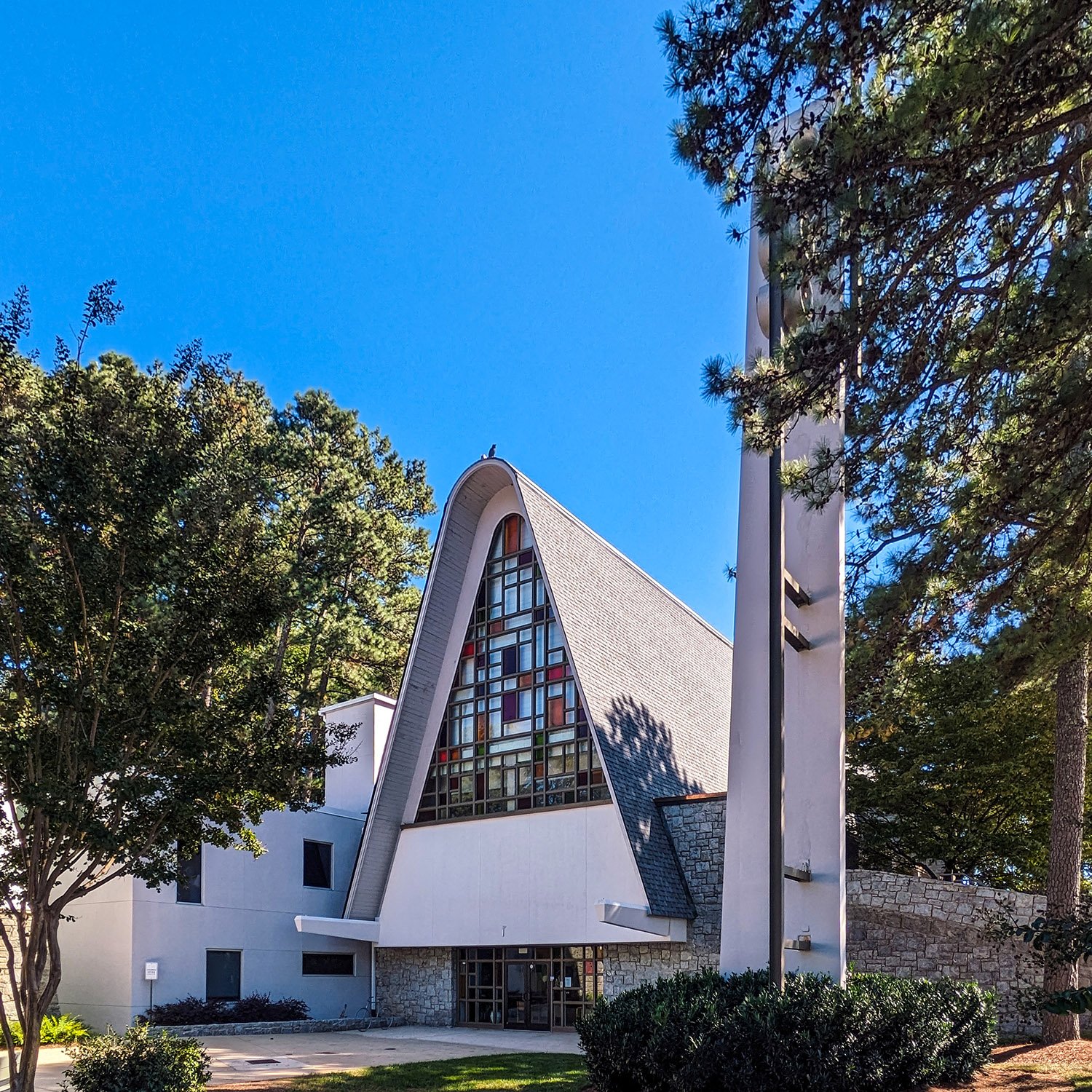 Main entrance on the north facade of the North Decatur Presbyterian Church sanctuary