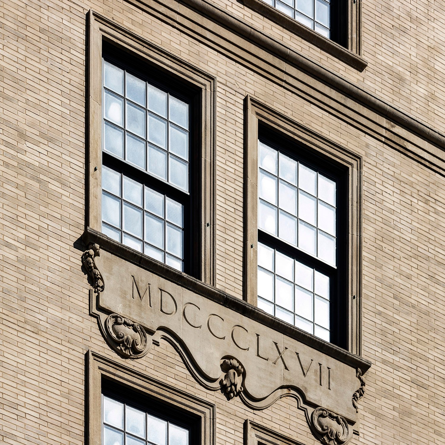 Window and date inscription on the east facade of M. Rich and Brothers Company, Atlanta