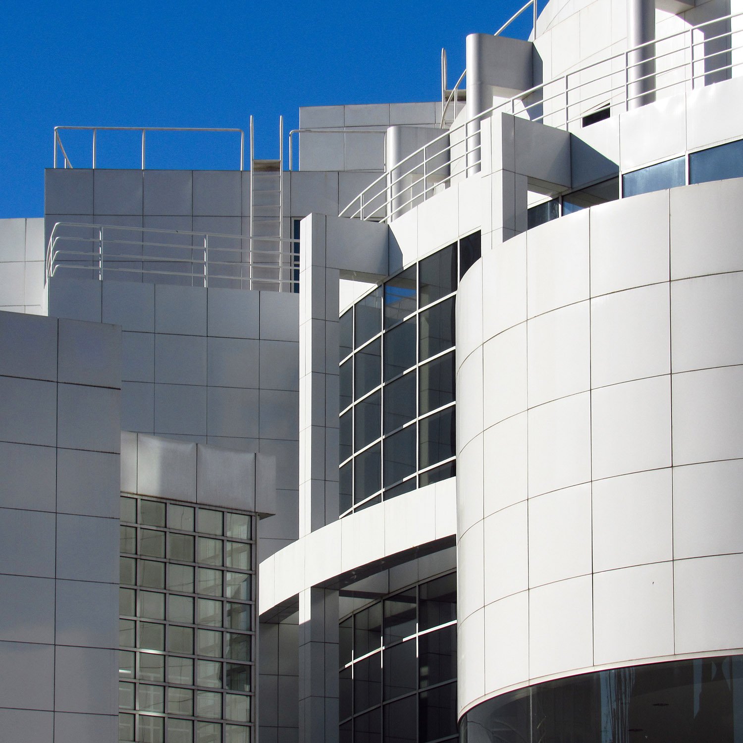 Windows and enamel steel panels on the High Museum of Art