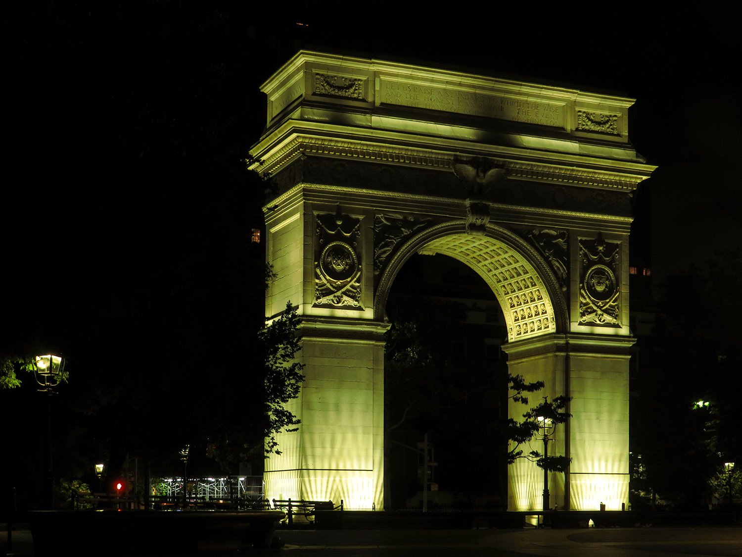 Washington Square Arch at night