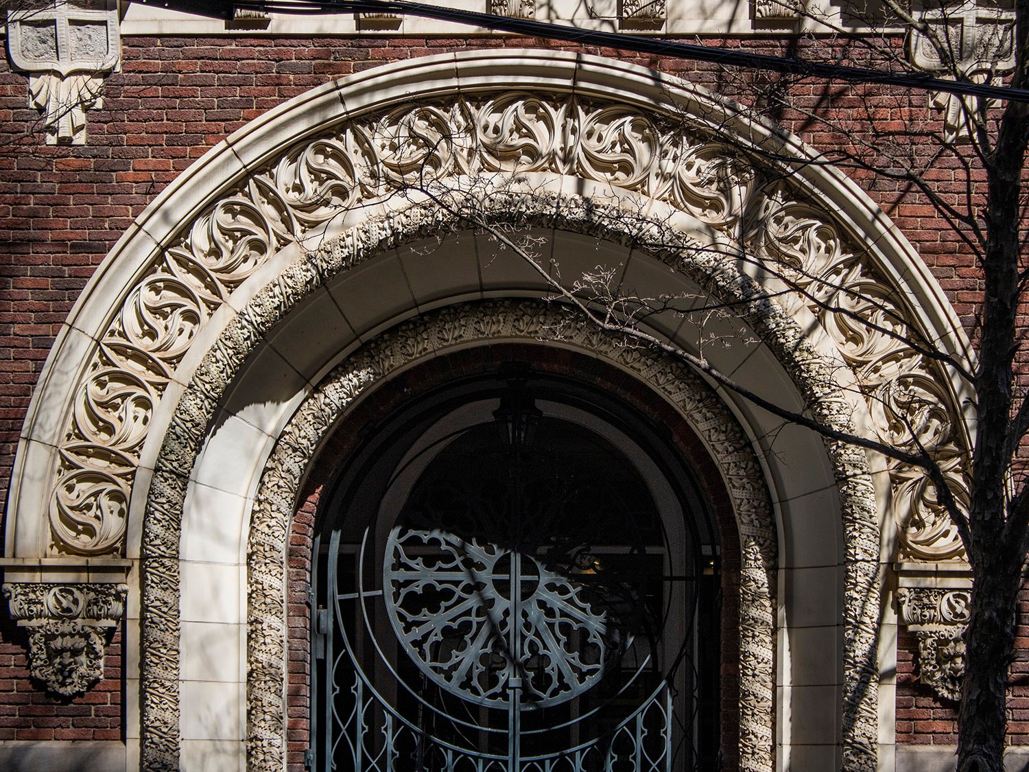 Entrance of Atlanta Lodge