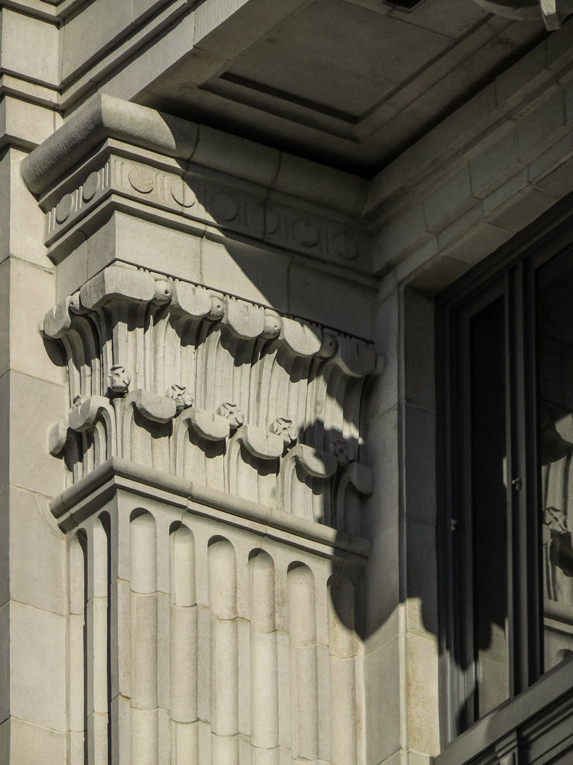 Soffit and Corinthian pilaster capital on the facade of the Fulton County Courthouse, Atlanta