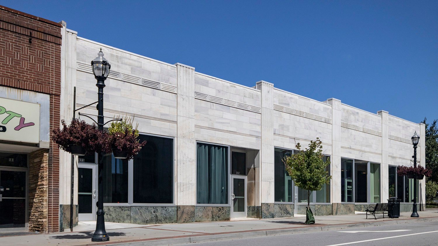 Southeast elevation of the Walton Jackson Building, Gainesville, Georgia