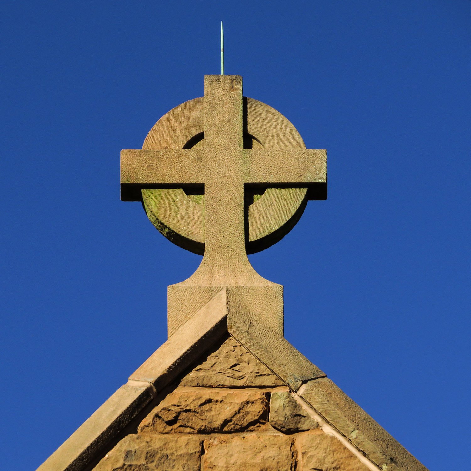 Cross on the facade of All Saints' Episcopal Church, Atlanta