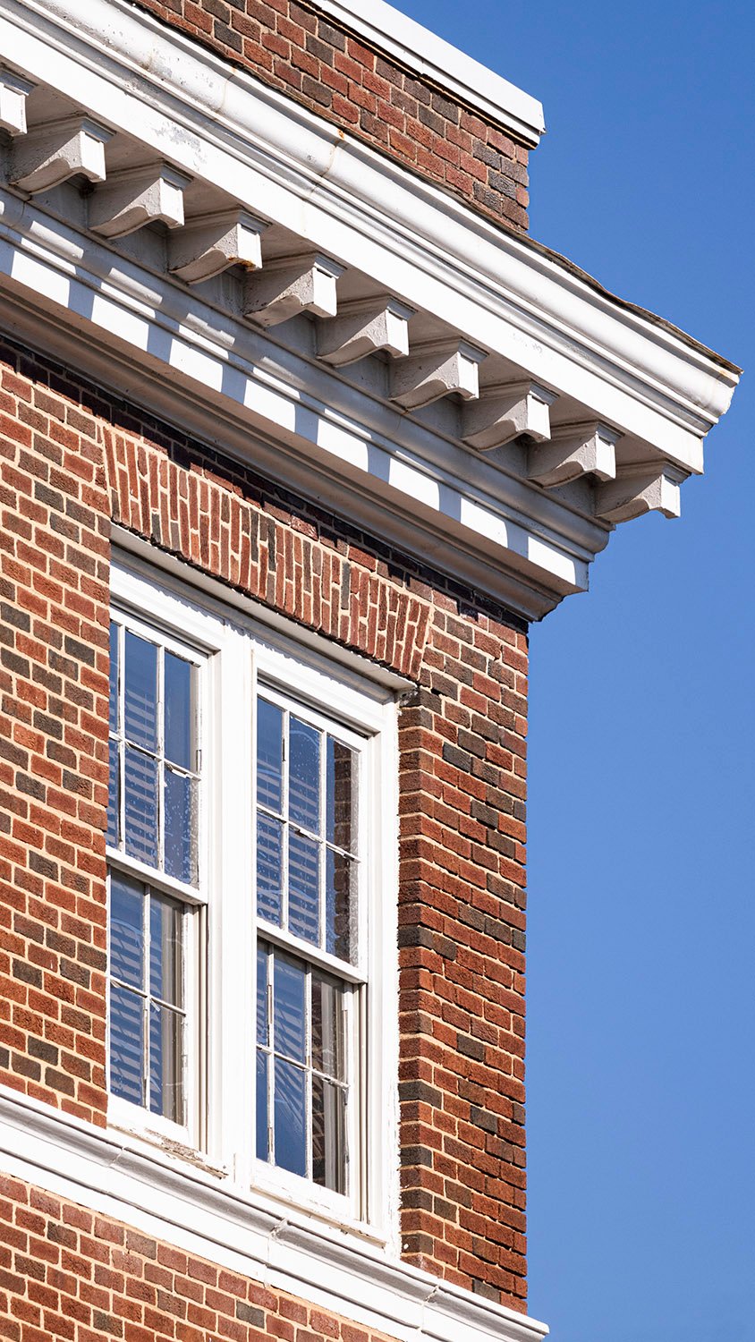Cornice on the Bank of Buford
