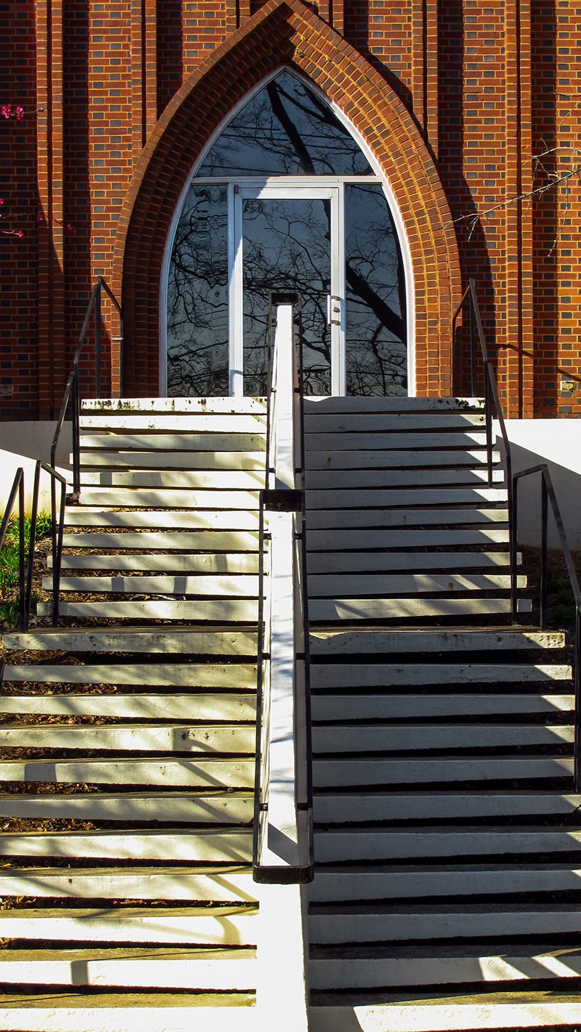 Entrance on the south facade of the Dana Fine Arts Center