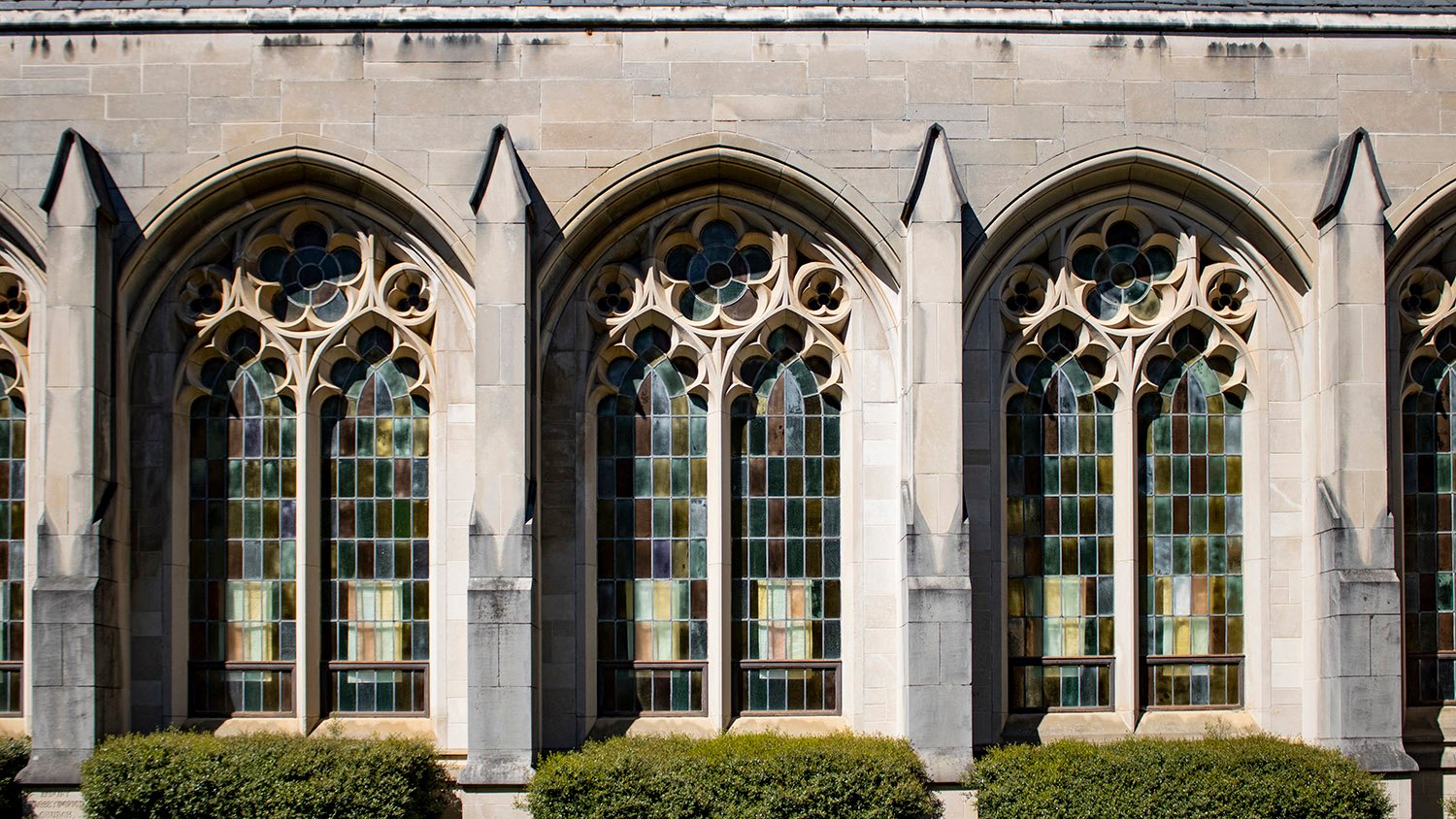 Windows on the east facade of Emory Presbyterian Church