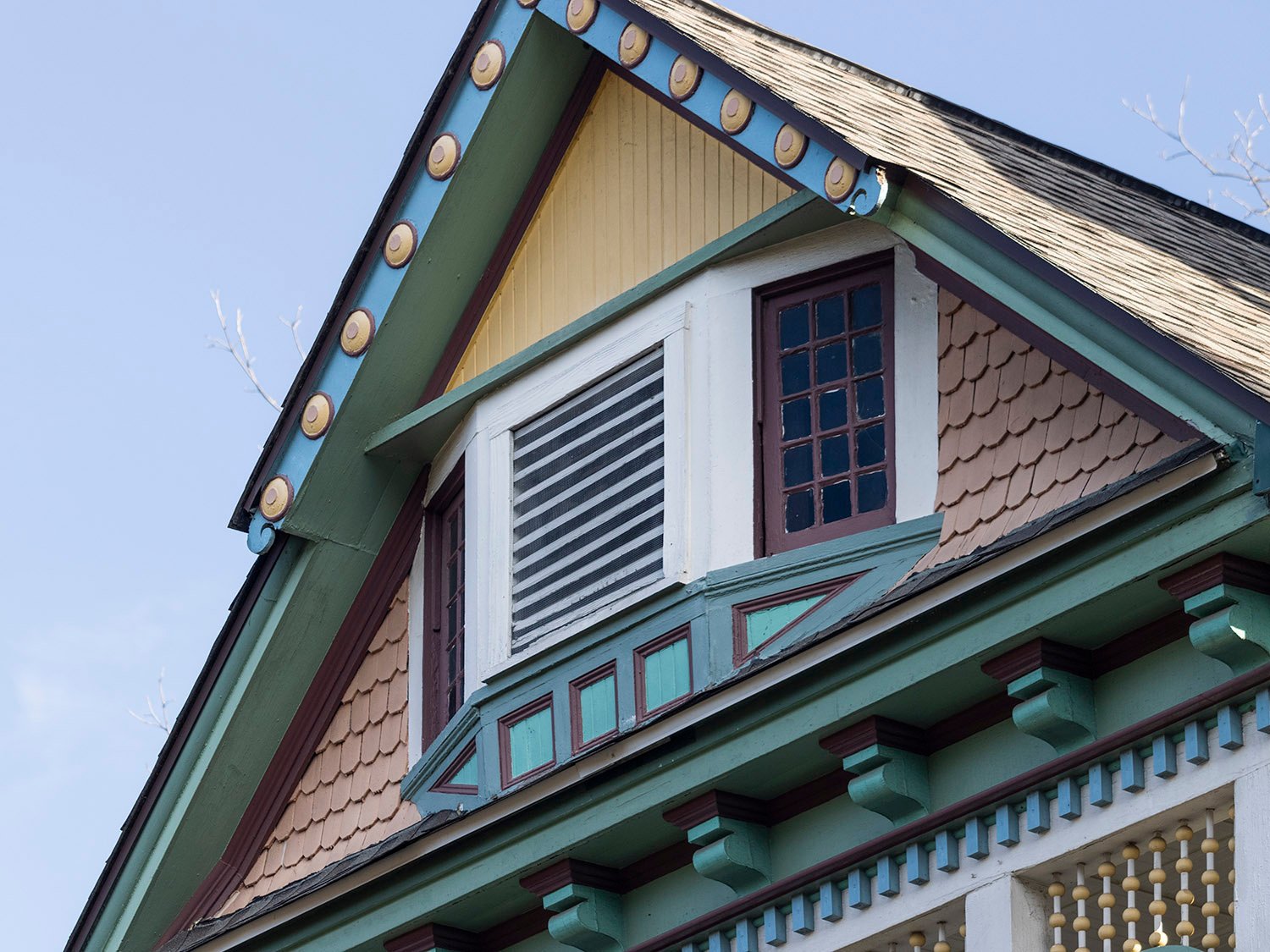 Oriel window on the north facade of the George E. King Residence