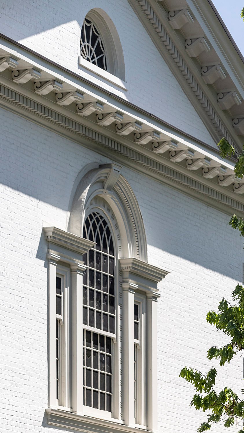 Palladian window on the facade of the Second Ponce de Leon Baptist Church