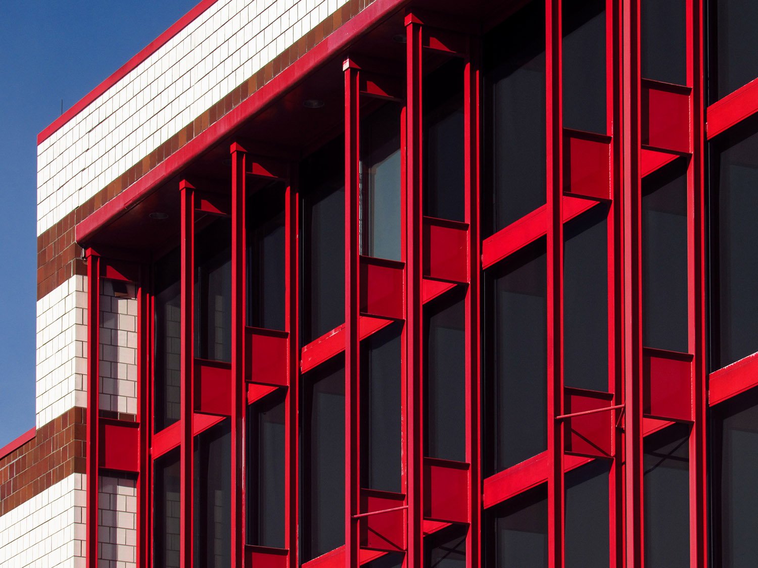 Windows on the south elevation of the Robert W. Woodruff Library