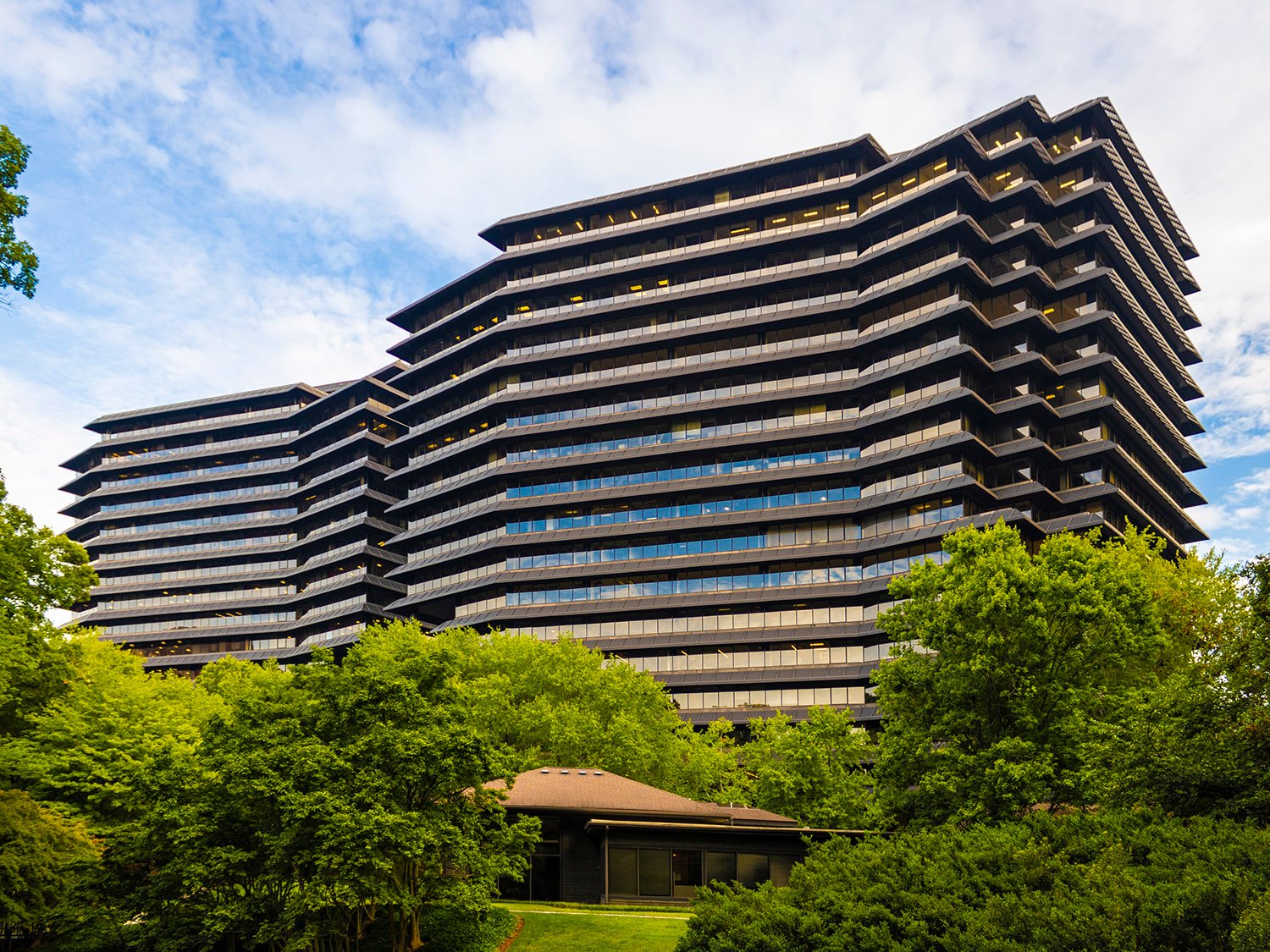 One Ravinia Drive (1984) and Two Ravinia Drive (1986), Dunwoody, Georgia