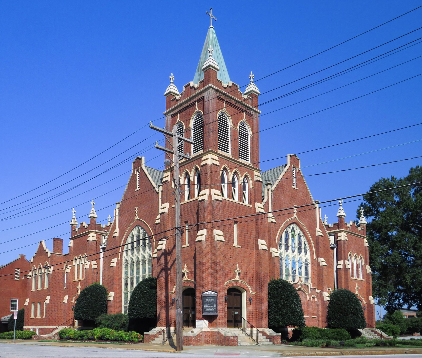 Looking at Second Presbyterian Church from the southeast