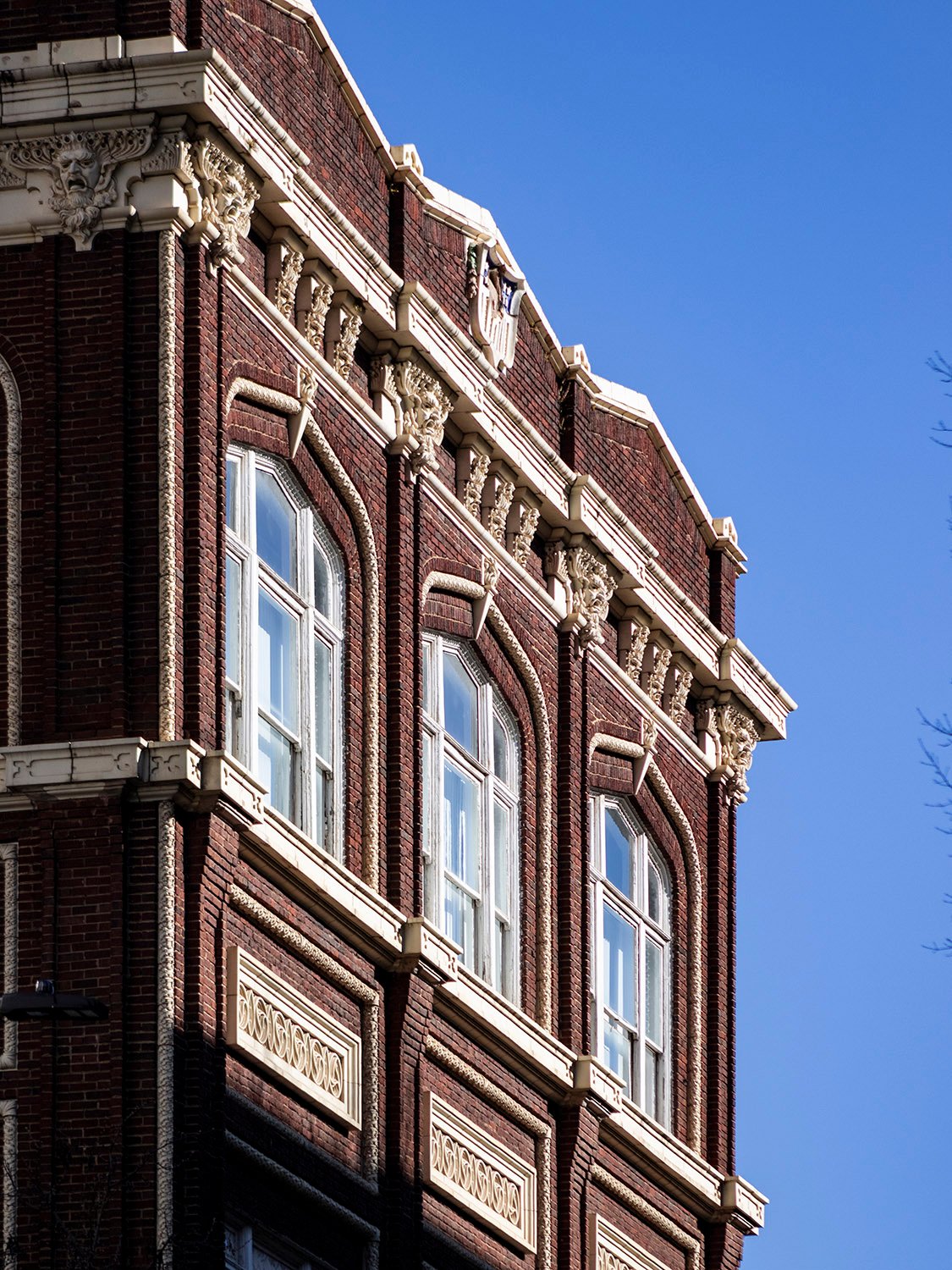 Looking at Atlanta Lodge from the west
