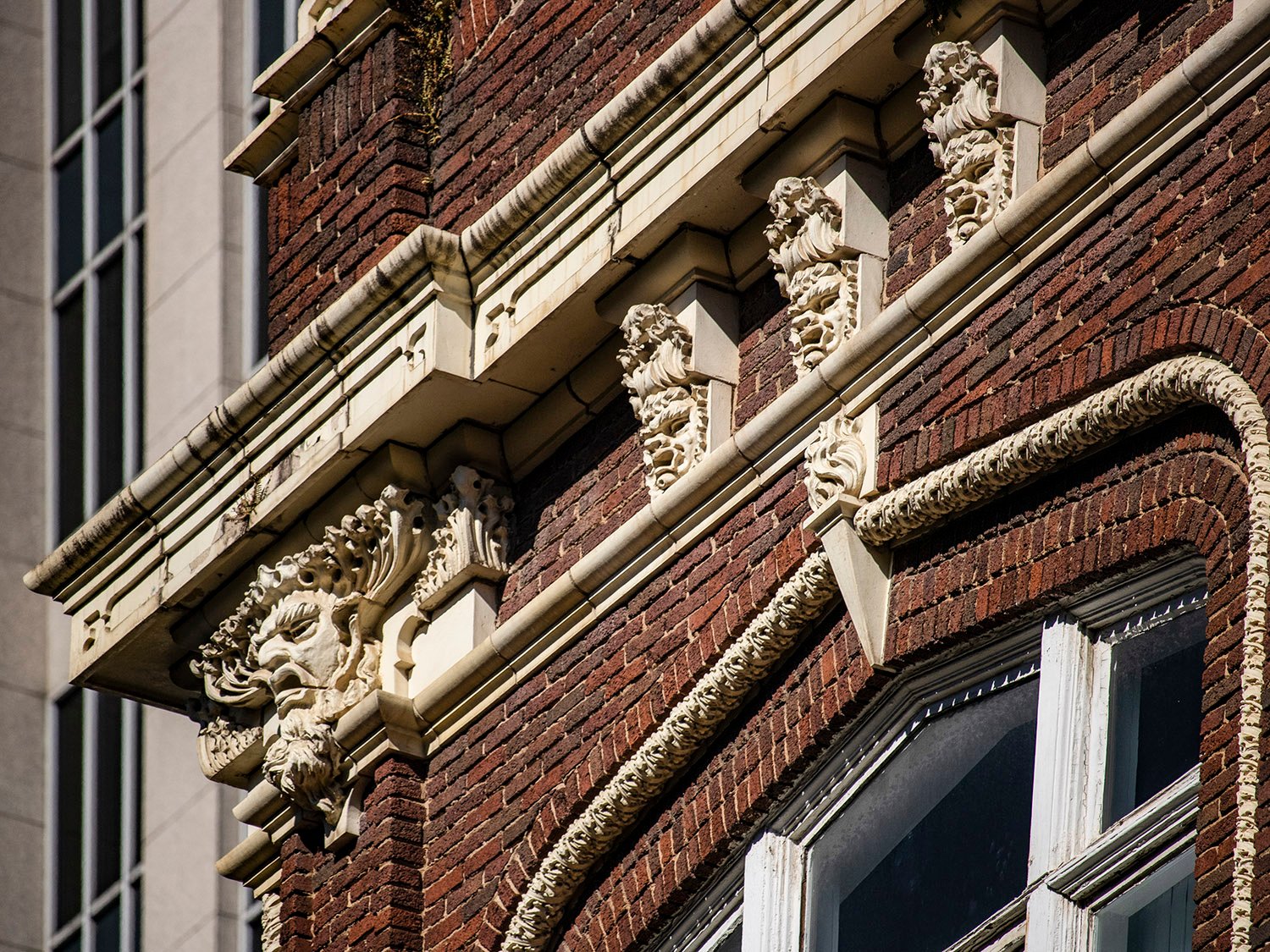 Cornice on the facade of Atlanta Lodge
