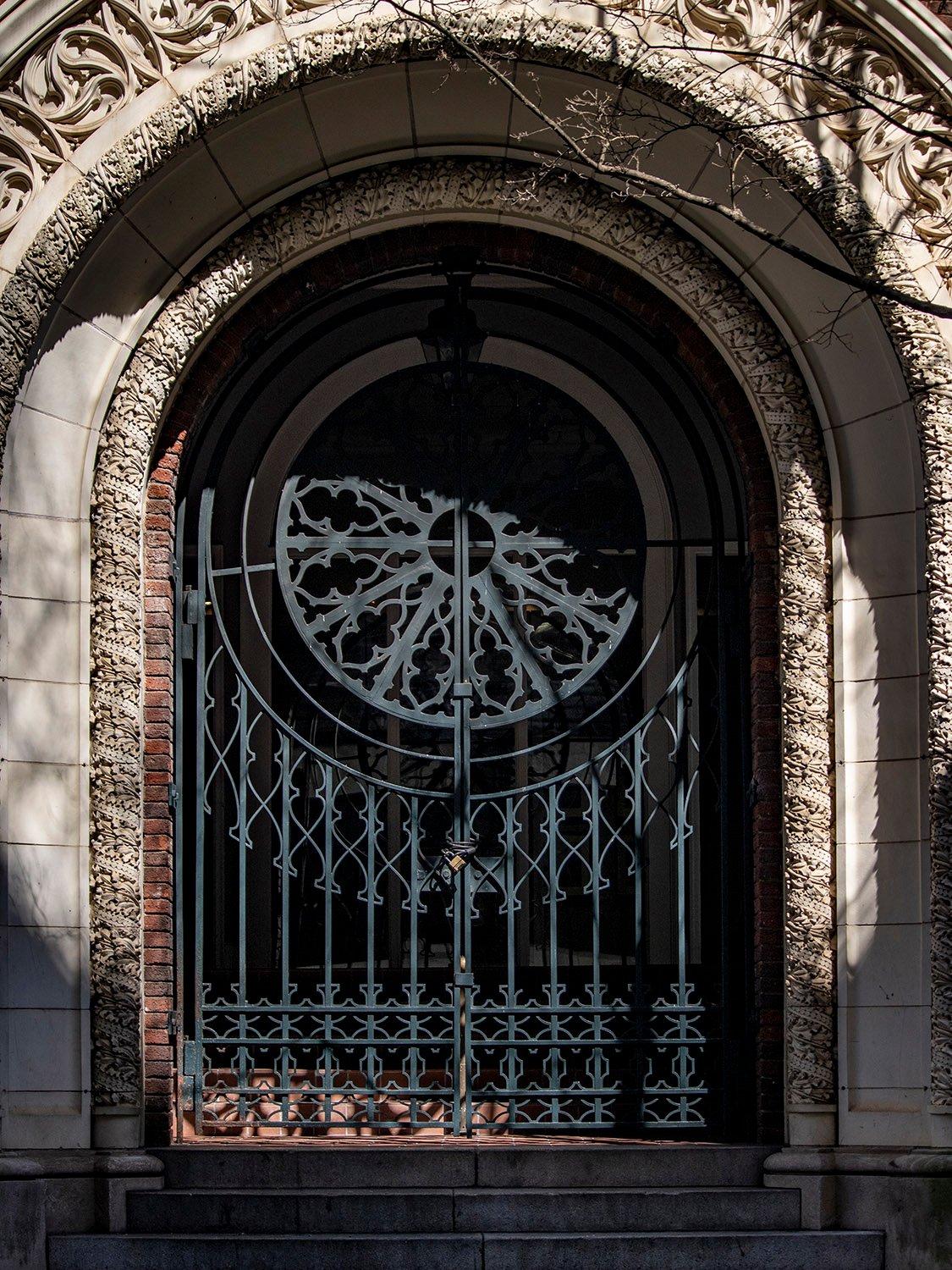 Entrance of Atlanta Lodge