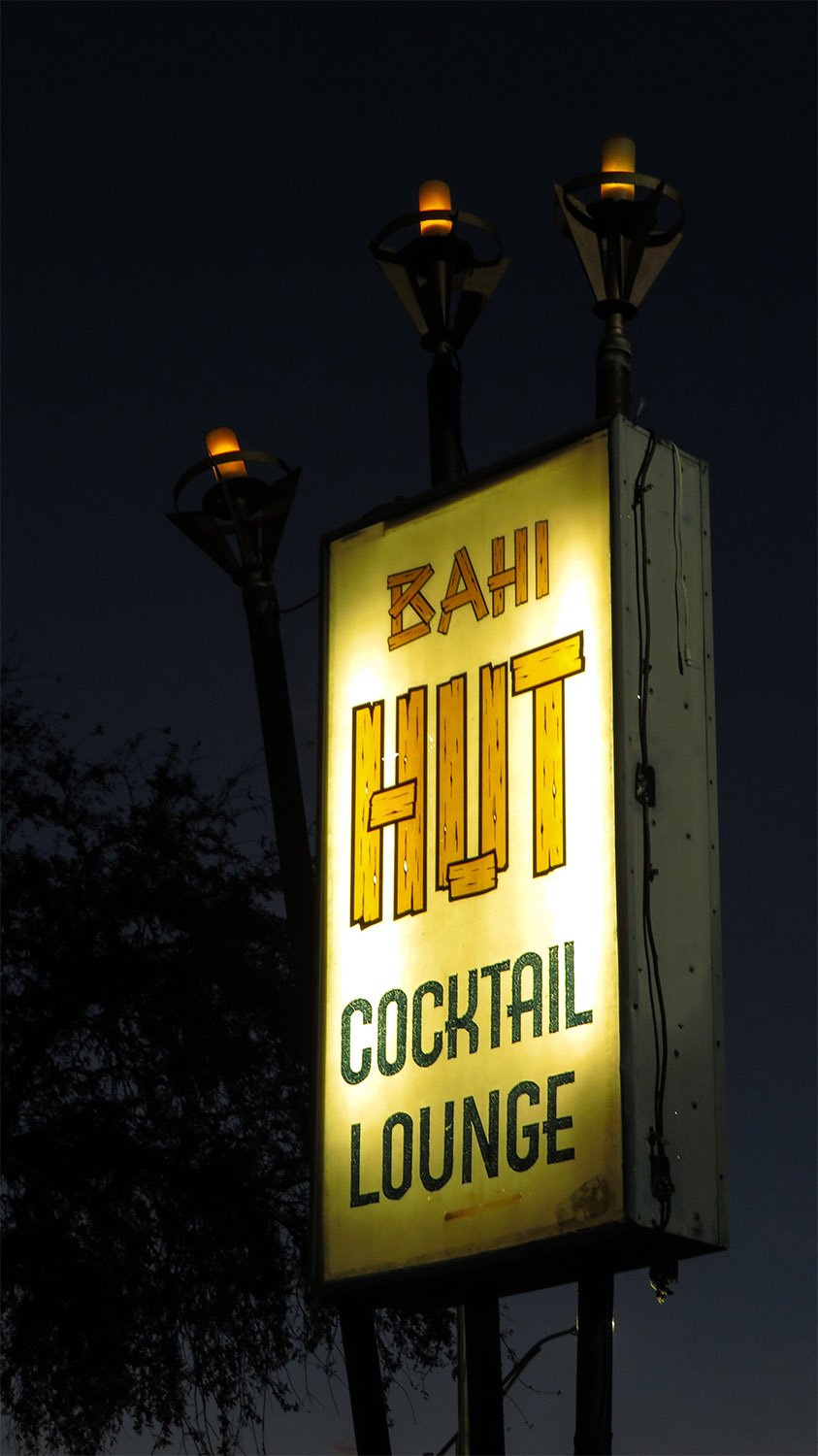 Bahi Hut (1962). 4675 N. Tamiami Trail, Sarasota, Florida.
