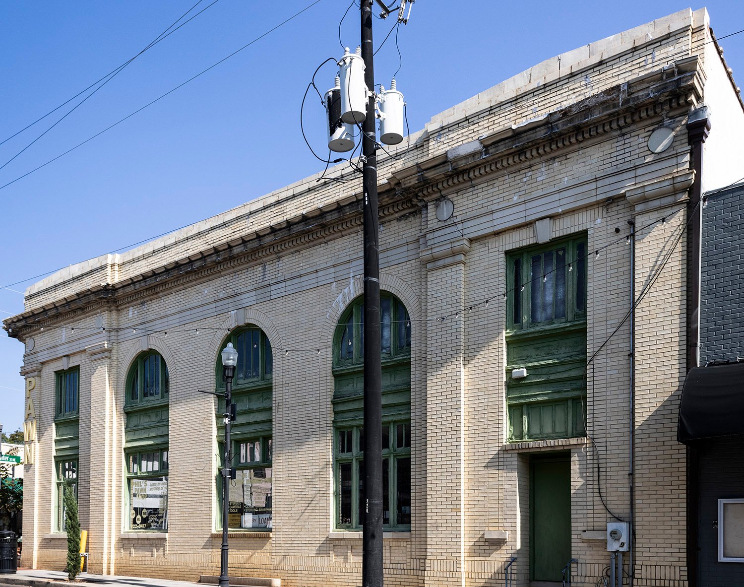 South elevation of First National Bank, Conyers, Georgia