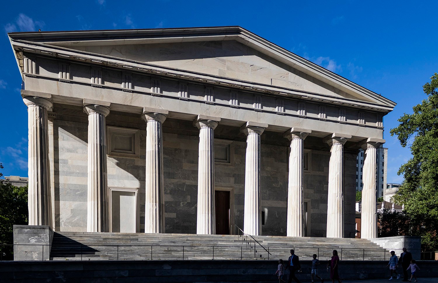 William Strickland. Second Bank of the United States (1824). Philadelphia.