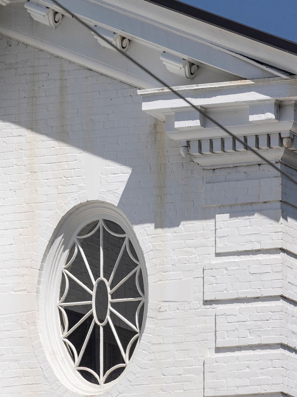 Oval window on the Second Ponce de Leon Baptist Church