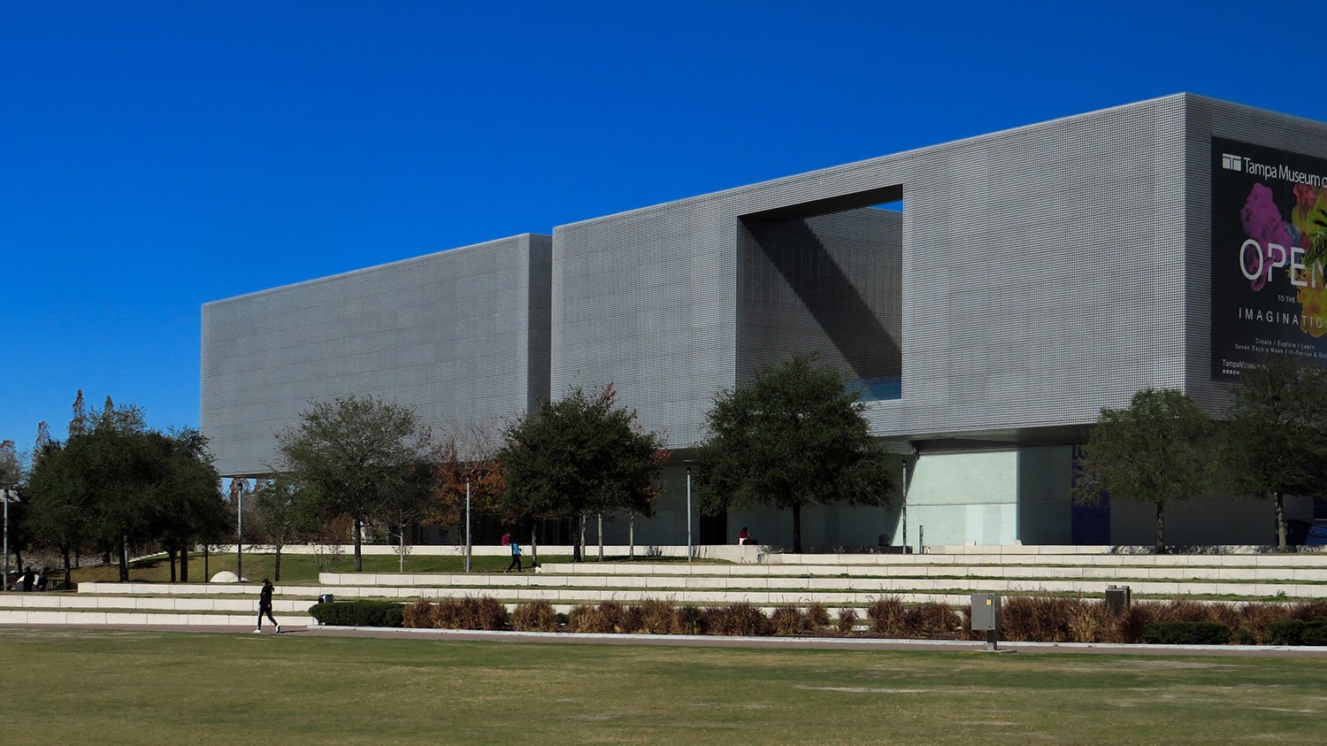 Stanley Saitowitz. Tampa Museum of Art (2010). Tampa.