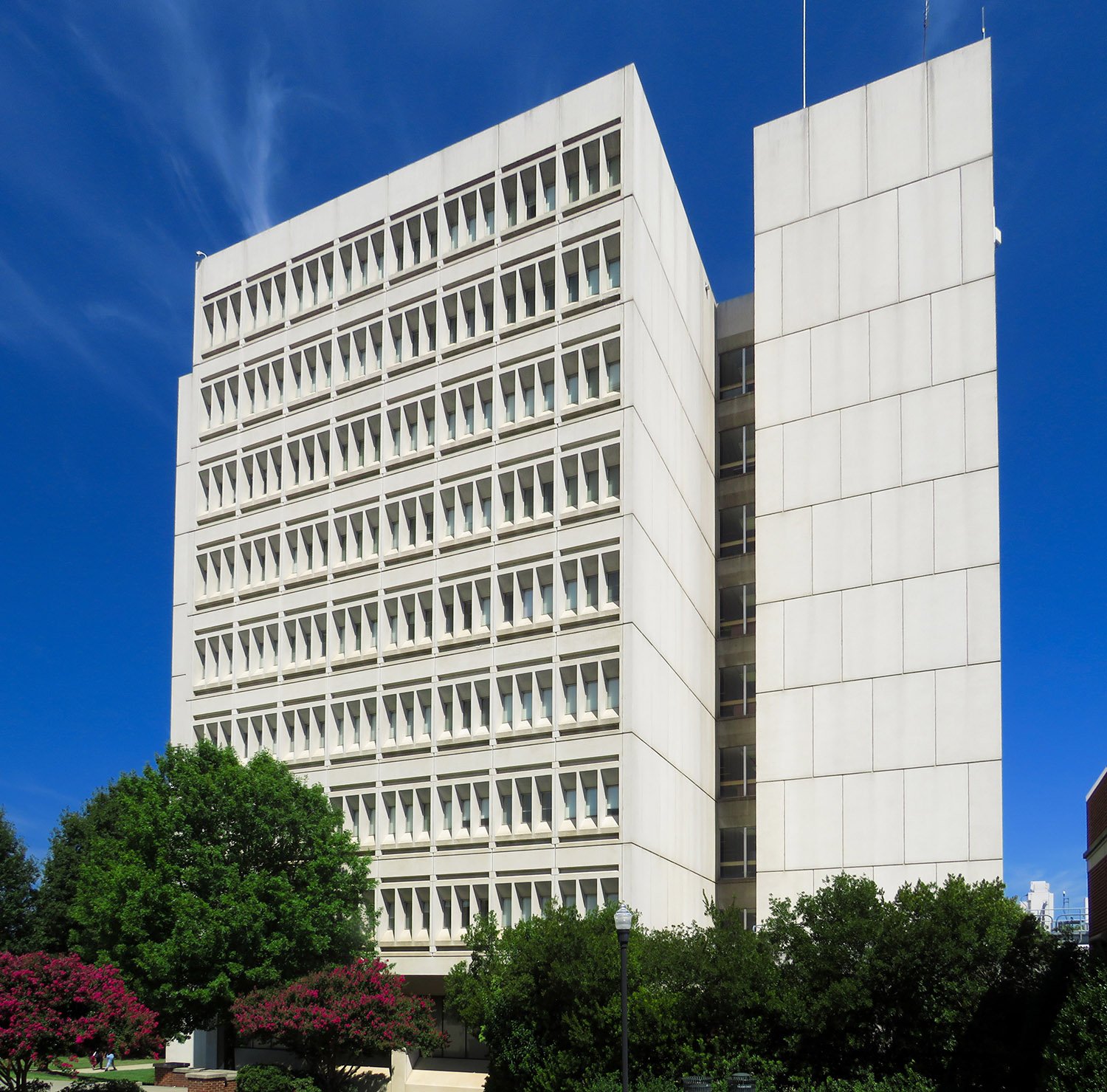 Odell Associates, Inc. Walter Clinton Jackson Library Addition (1973), University of North Carolina, Greensboro. Greensboro, North Carolina. 