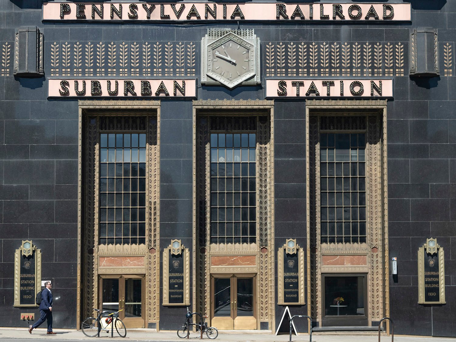 Pennsylvania Railroad Suburban Station (1930). Center City, Philadelphia. 