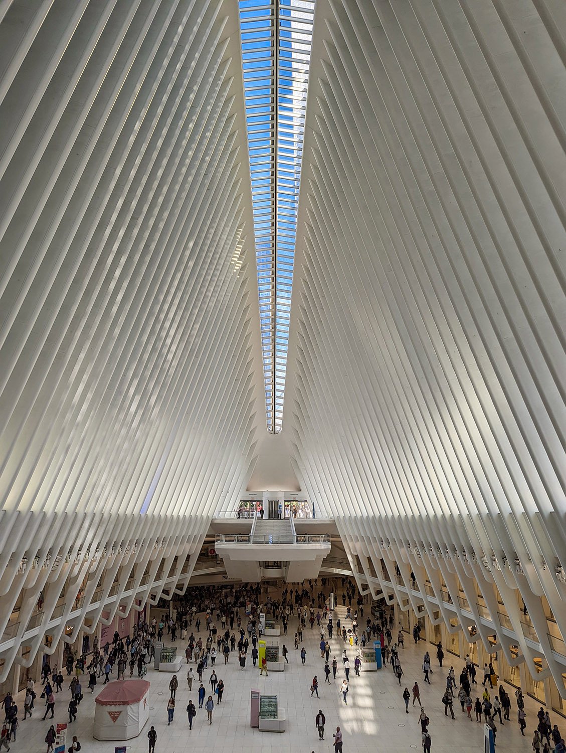 Santiago Calatrava. World Trade Center Transportation Hub (2016). New York.