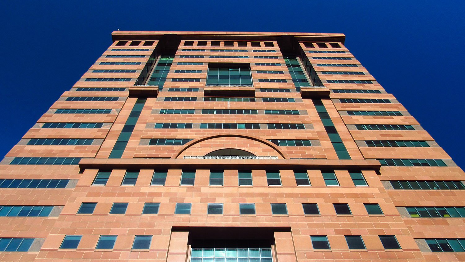 Michael Graves. Ten Peachtree Place (1989). Midtown, Atlanta.