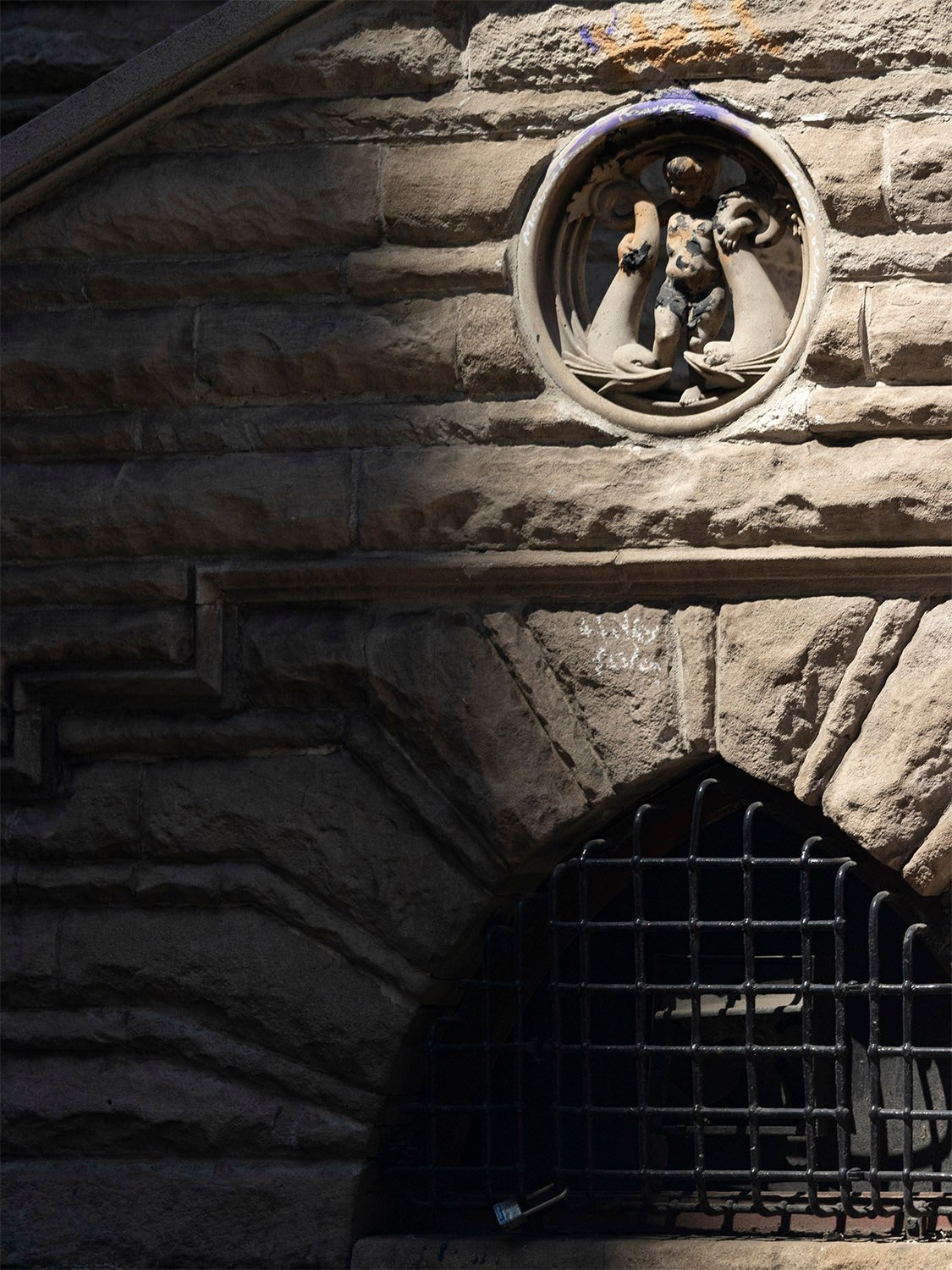 Rusticated limestone on the front porch of the Clarence B. Moore Residence, Philadelphia
