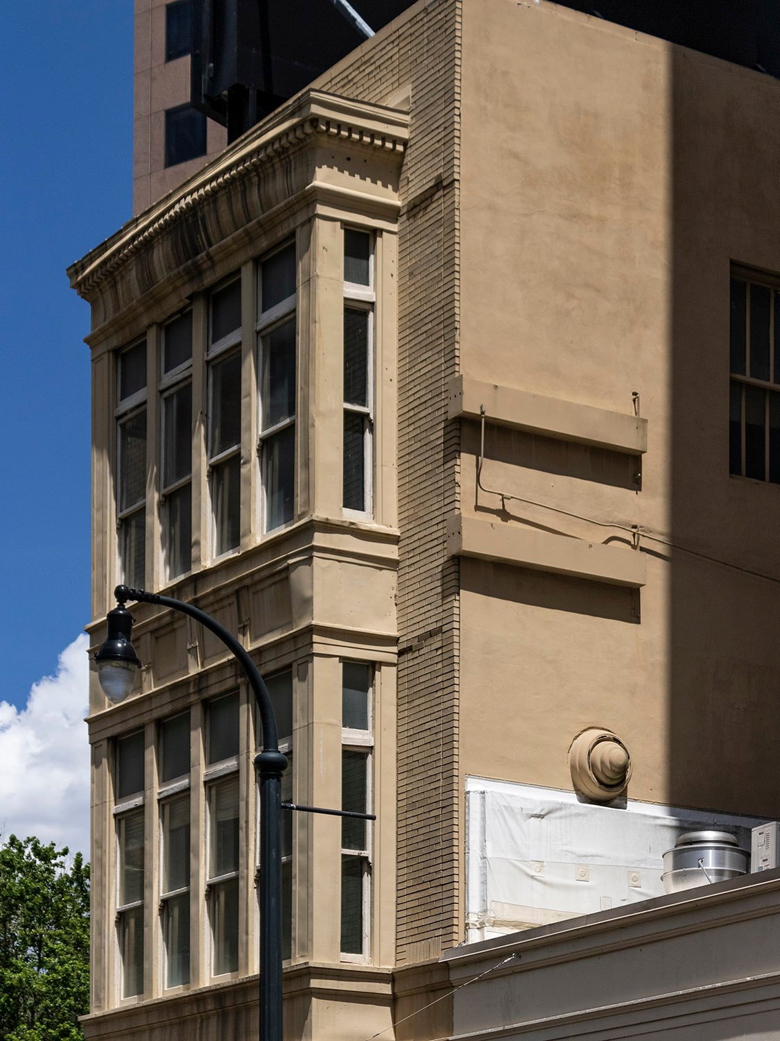 West facade of the Hillyer Bank and Trust Building, Atlanta