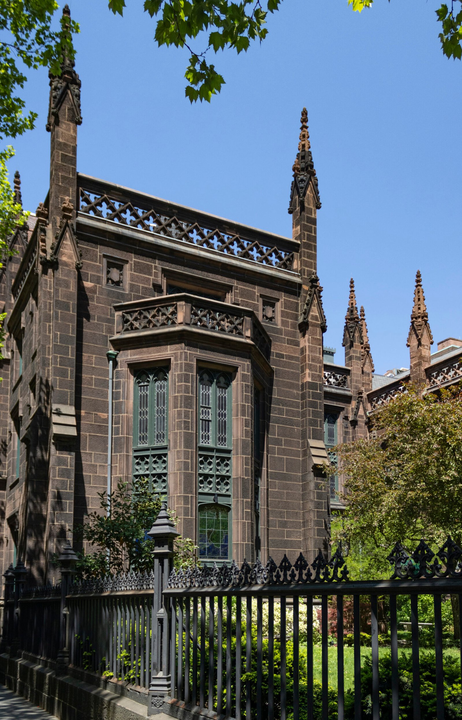 Looking at the Parish House, First Presbyterian Church, New York
