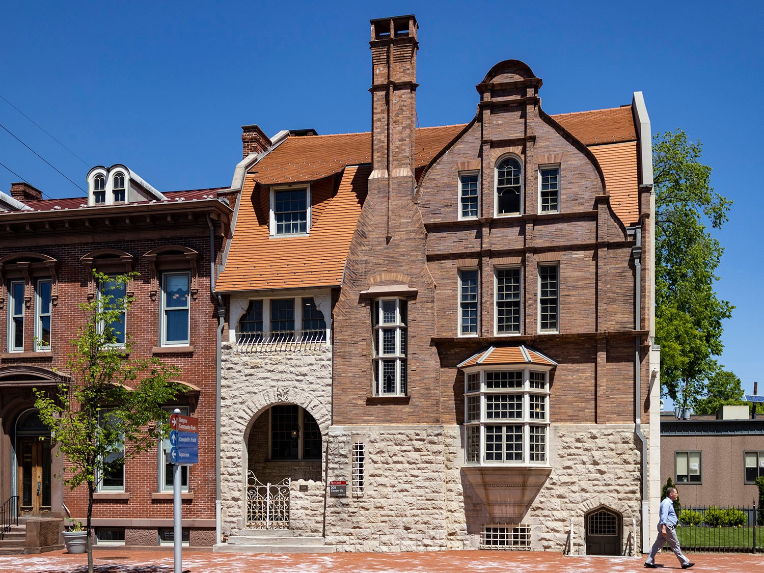 Wilson Eyre, Jr. Henry Genet Taylor Residence (1884). Camden, New Jersey.