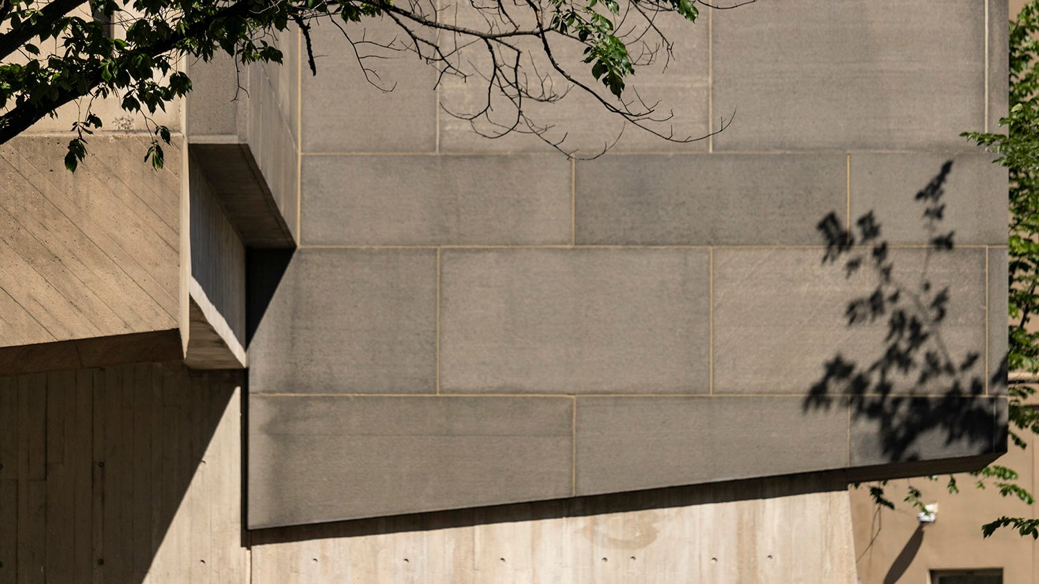 Granite cladding on the northeast corner of the Department of Housing and Urban Development
