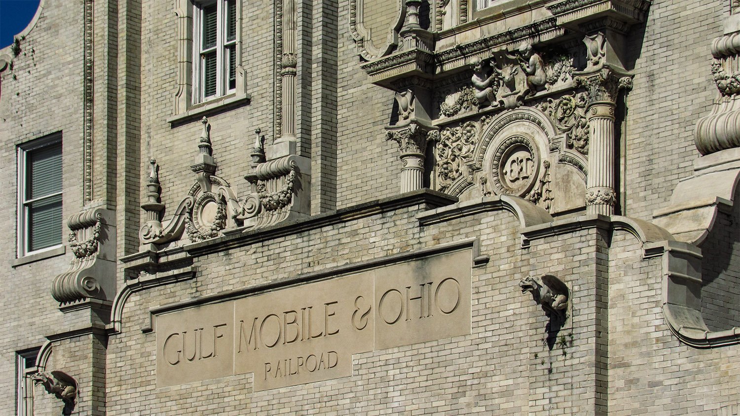 Inscription on the facade of the Gulf, Mobile and Ohio Passenger Terminal, Mobile, Alabama