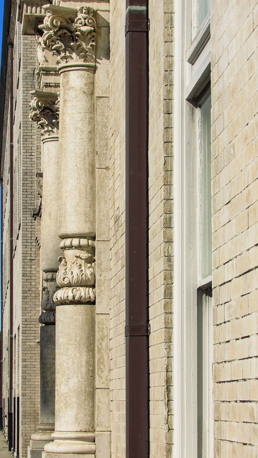 Door columns on the west elevation of the Gulf, Mobile and Ohio Passenger Terminal, Mobile, Alabama