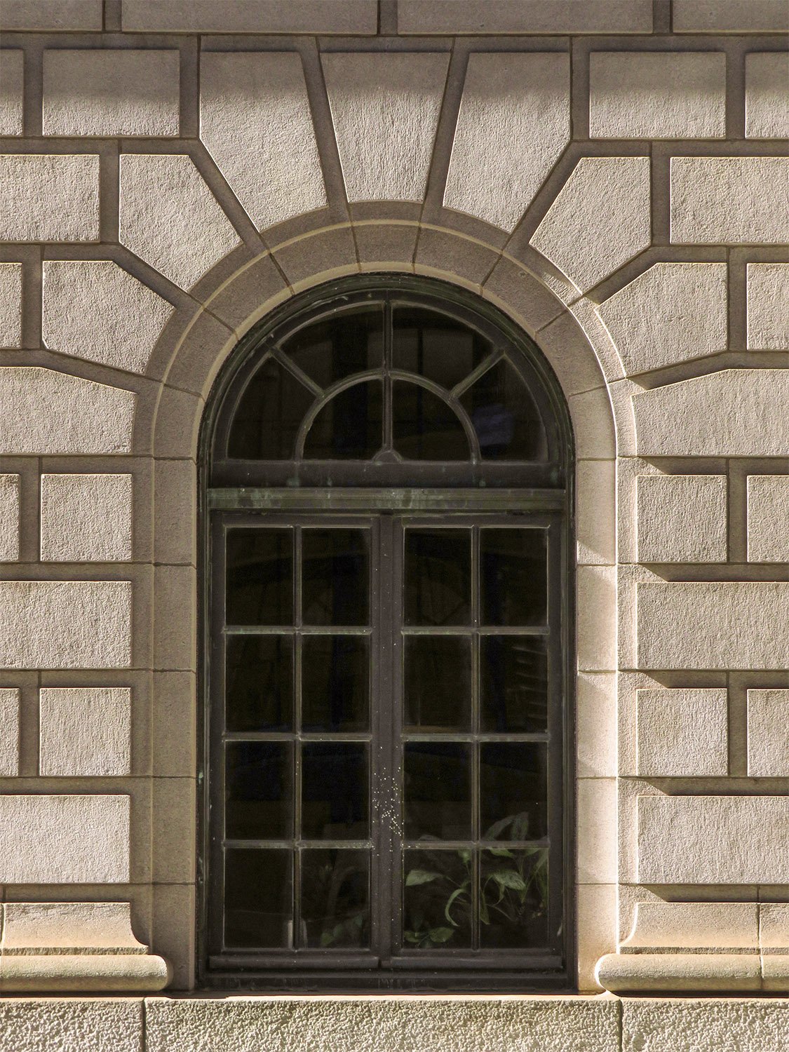 First-floor window on the facade of the United States Post Office and Courthouse, Atlanta